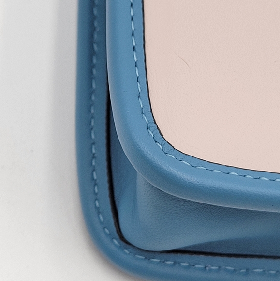 ❤️NEVER USED!!❤️ Coach 1941 Britt Wristlet in Colorblock - Picture 6 of 11